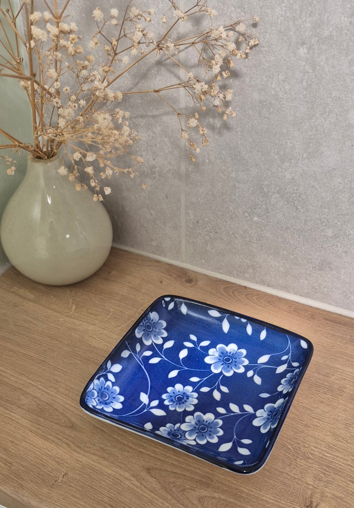 Ceramic blue & white patterned dish