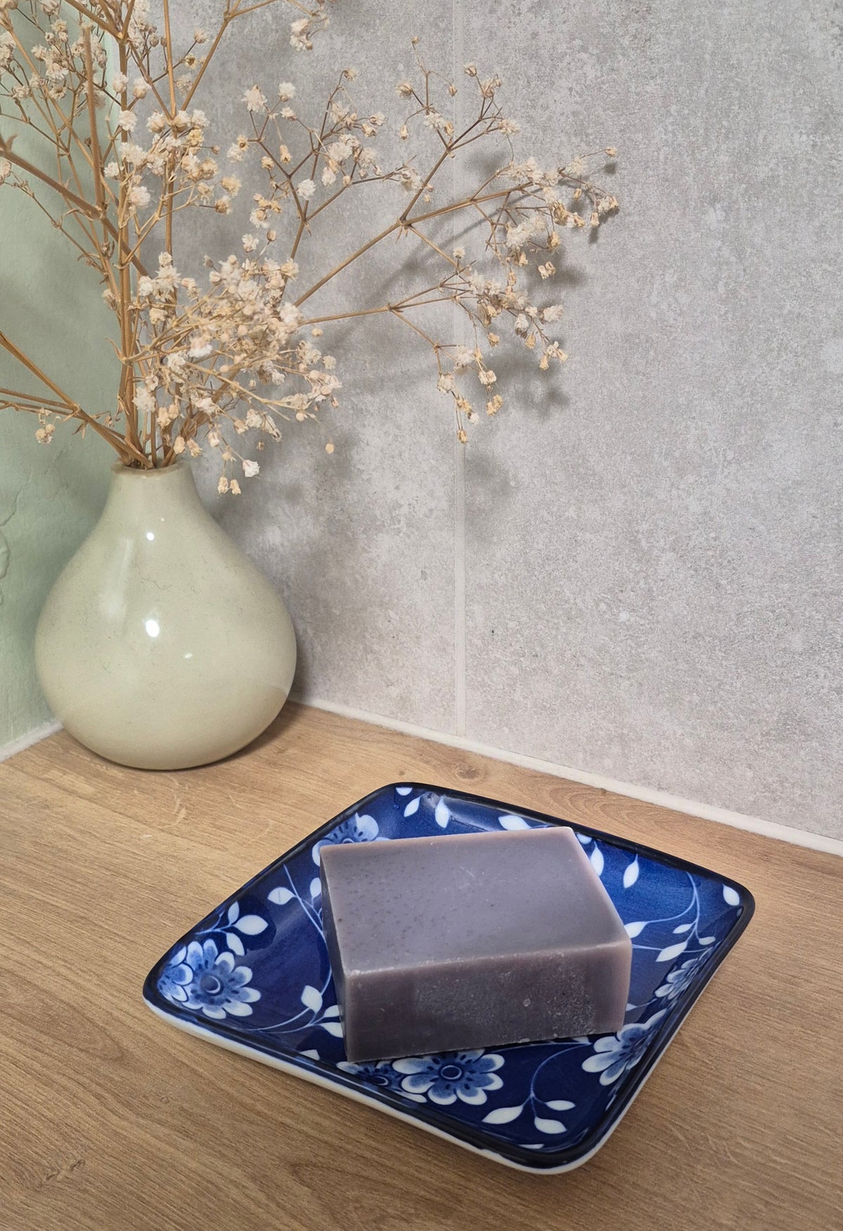Ceramic blue & white patterned dish