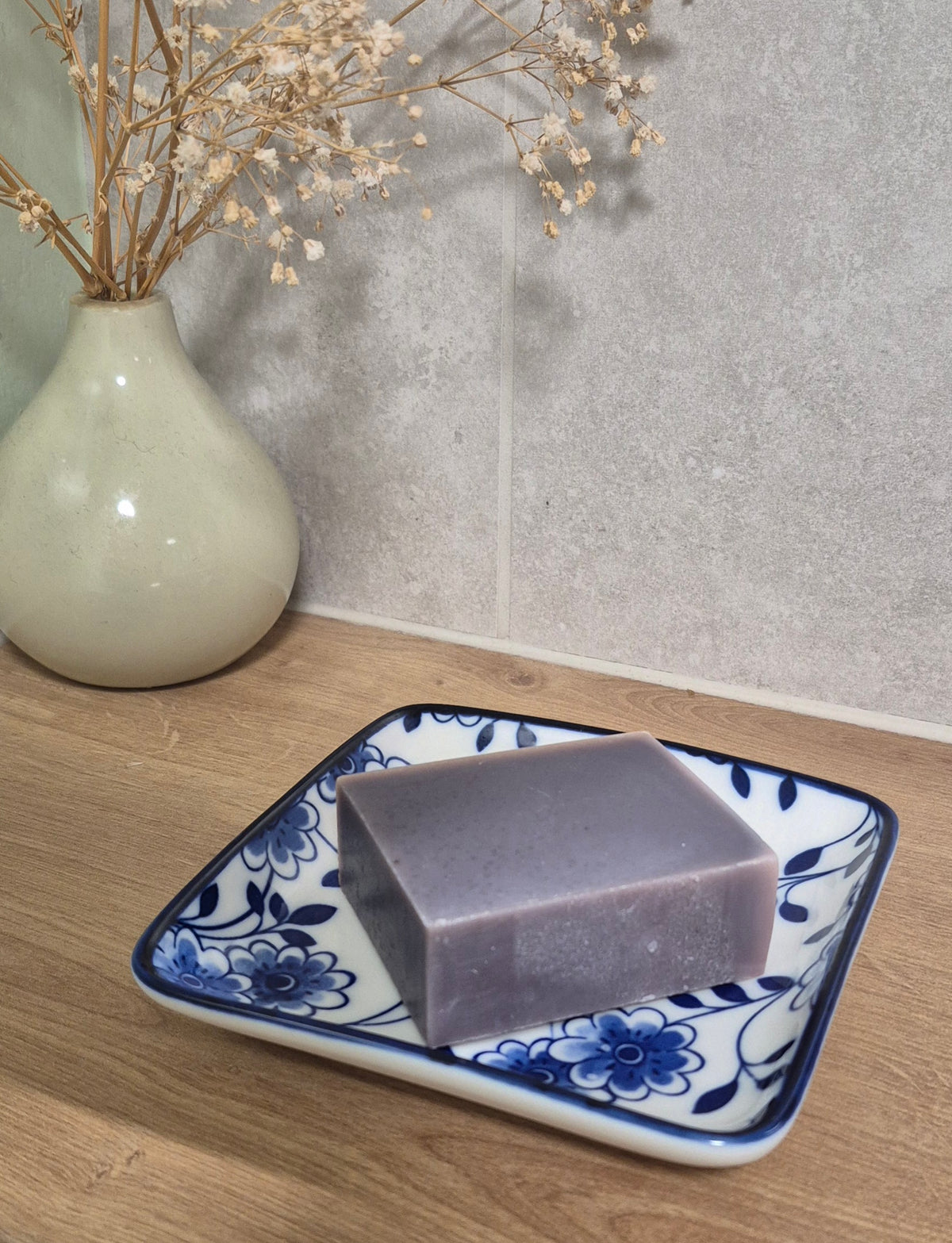 Ceramic blue & white patterned dish